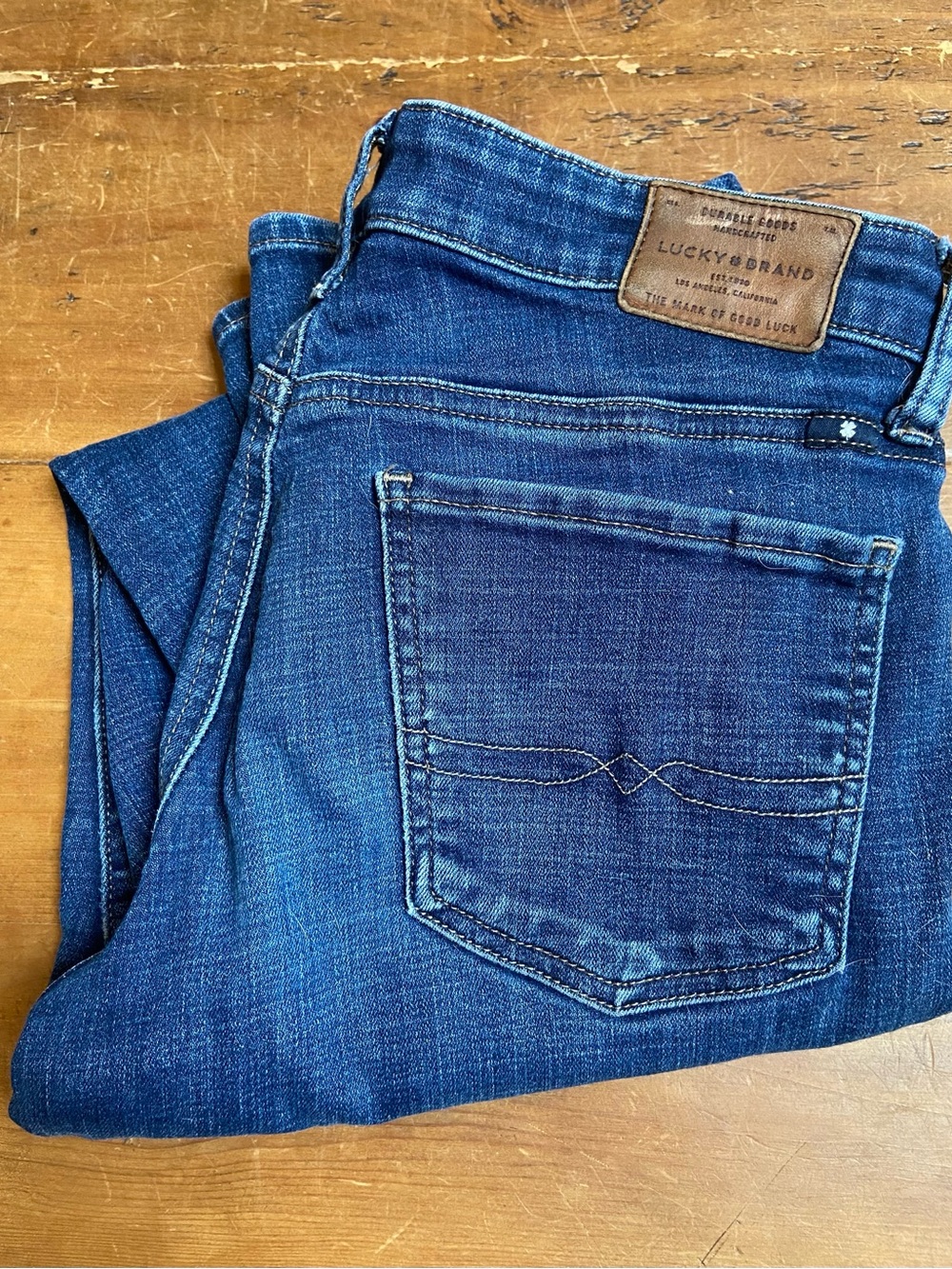 Lucky Brand Dark Blue Sweet Straight Jeans size 4 / 27